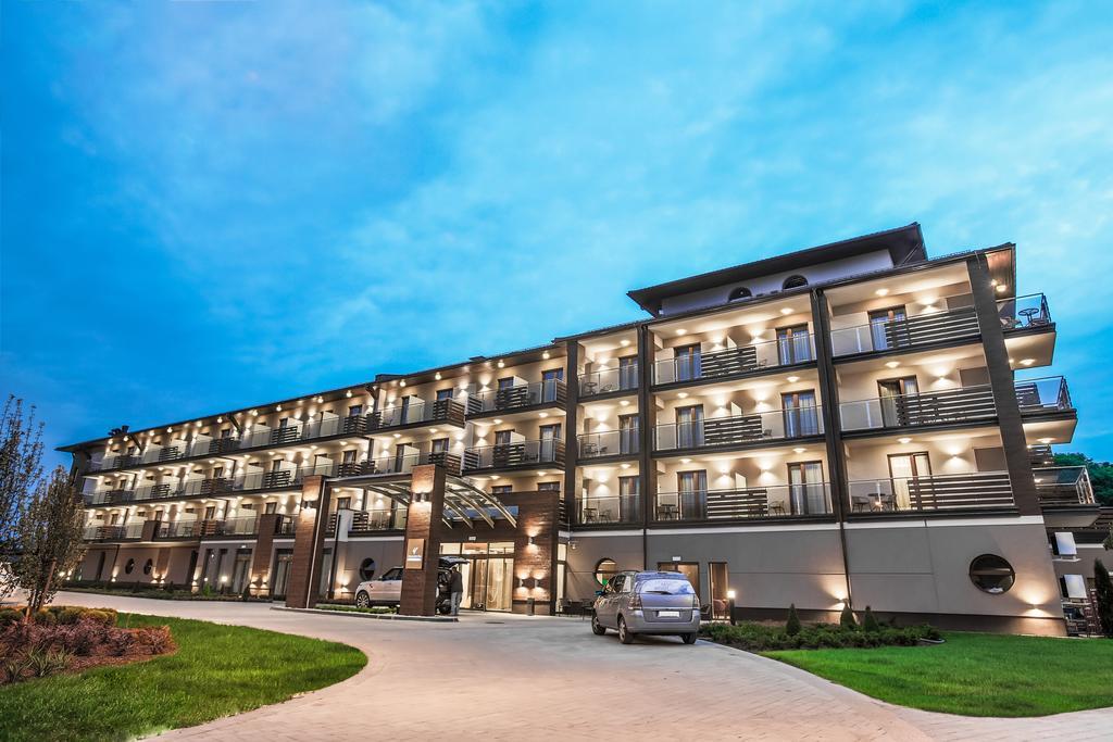 Mineral Hotel Malinowy Raj Solec-Zdrój Buitenkant foto